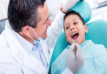 Dental exam of little boy