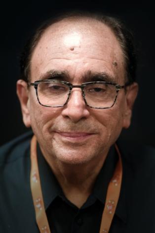 A portrait of R.L. Stine